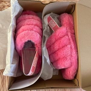 New in Box Pink Ugg Fluff Yeah Slides Women’s 10